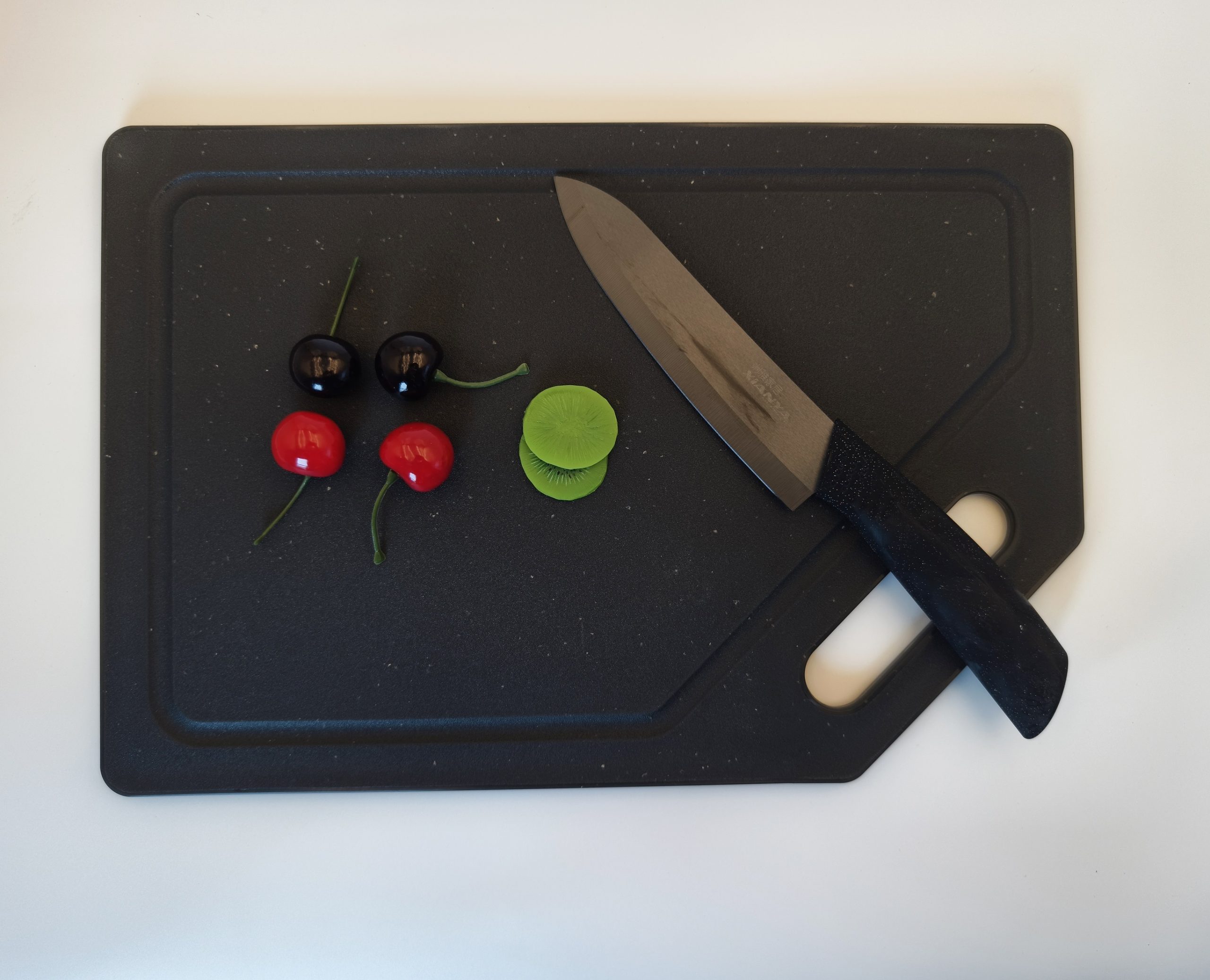 EASY-CUT CHOPPING BOARD