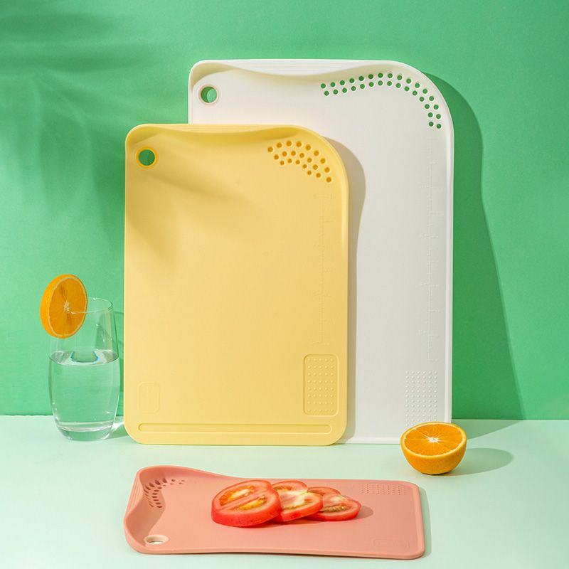 Cutting Board with Draining Function